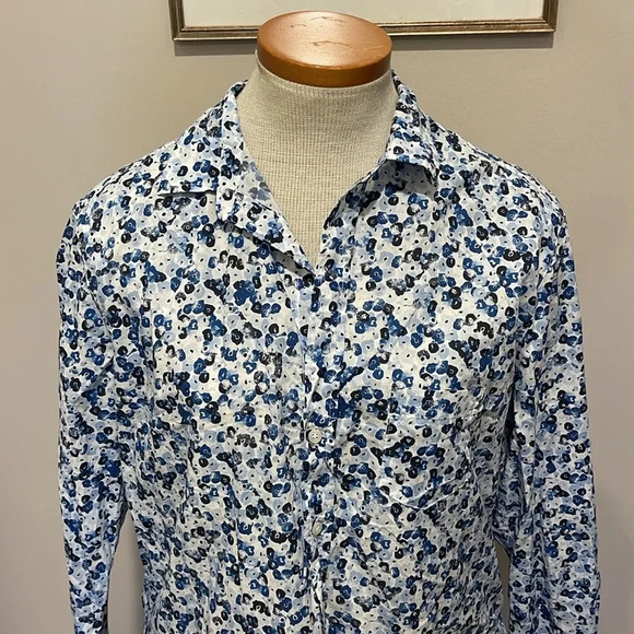 NWT!! Frank & Eileen - Woven Cotton Button-up Shirt in Blue Floral - Size Small - Picture 4 of 9
